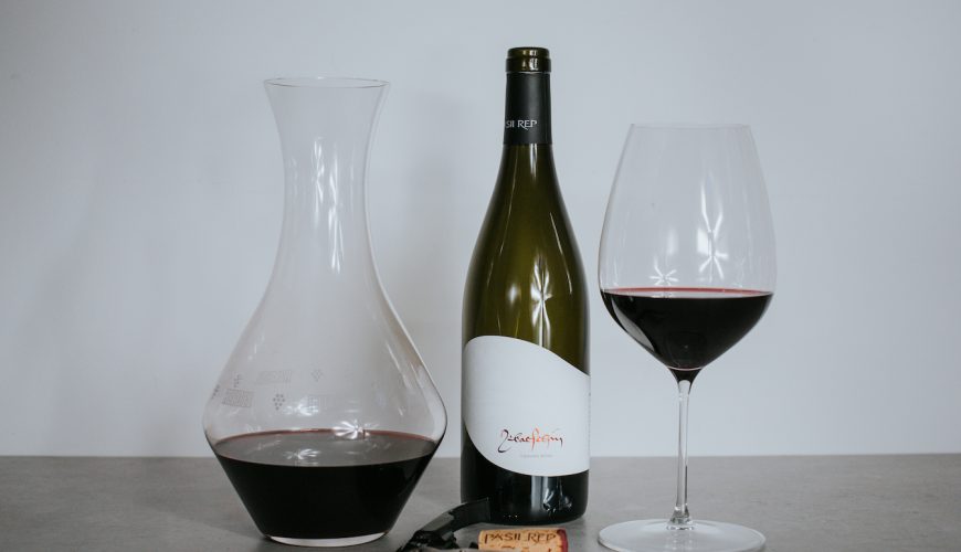 Pasji rep - Jebatschin red, 2018