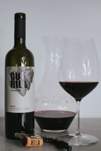 Guerila - Retro red selection, 2017