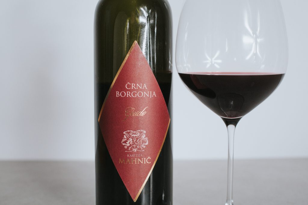 Kmetija Mahnič - Black borgonja Guido, 2018