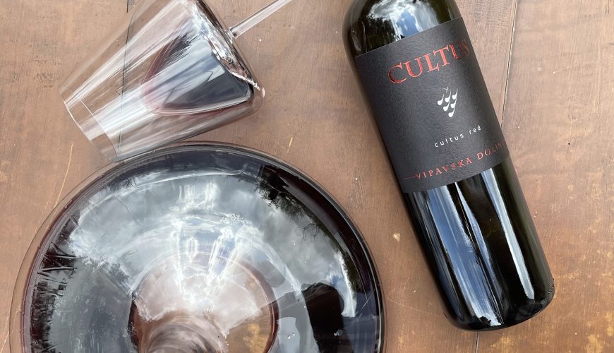 Cultus - Cultus red, 2017