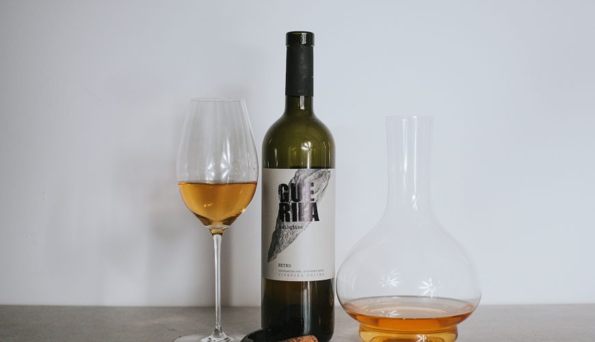 Guerila - Retro selection white, 2018